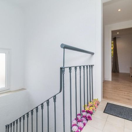Moderno Apartamento En Centro De Granada Kültér fotó