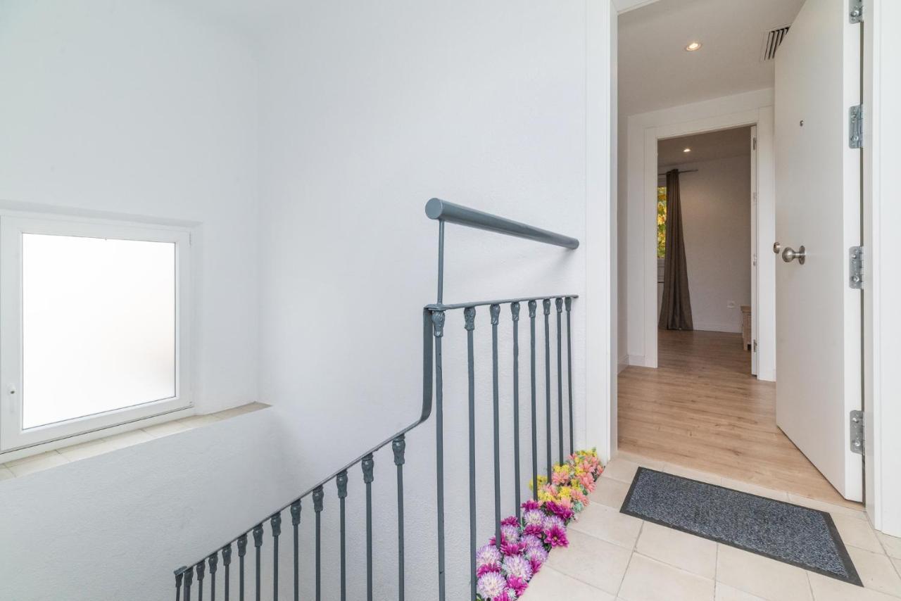 Moderno Apartamento En Centro De Granada Kültér fotó