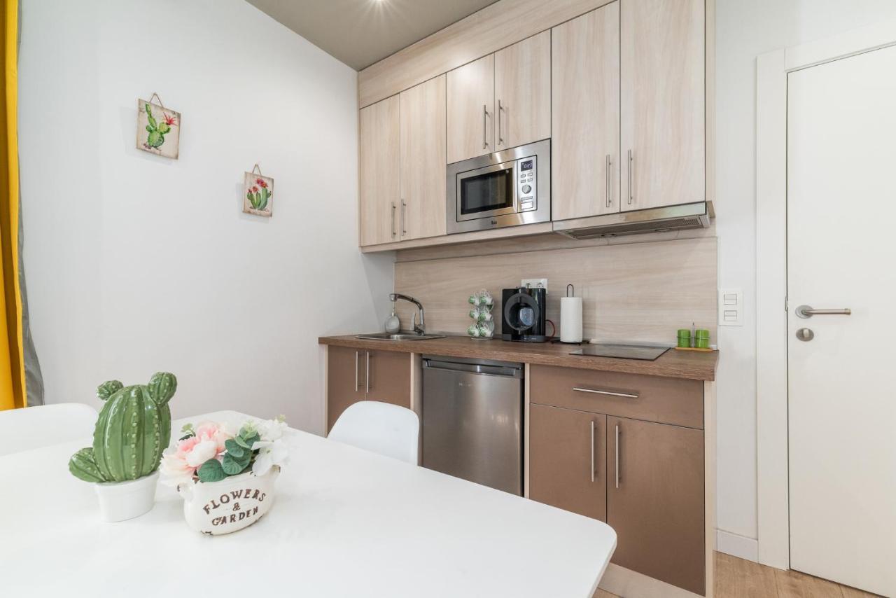 Moderno Apartamento En Centro De Granada Kültér fotó