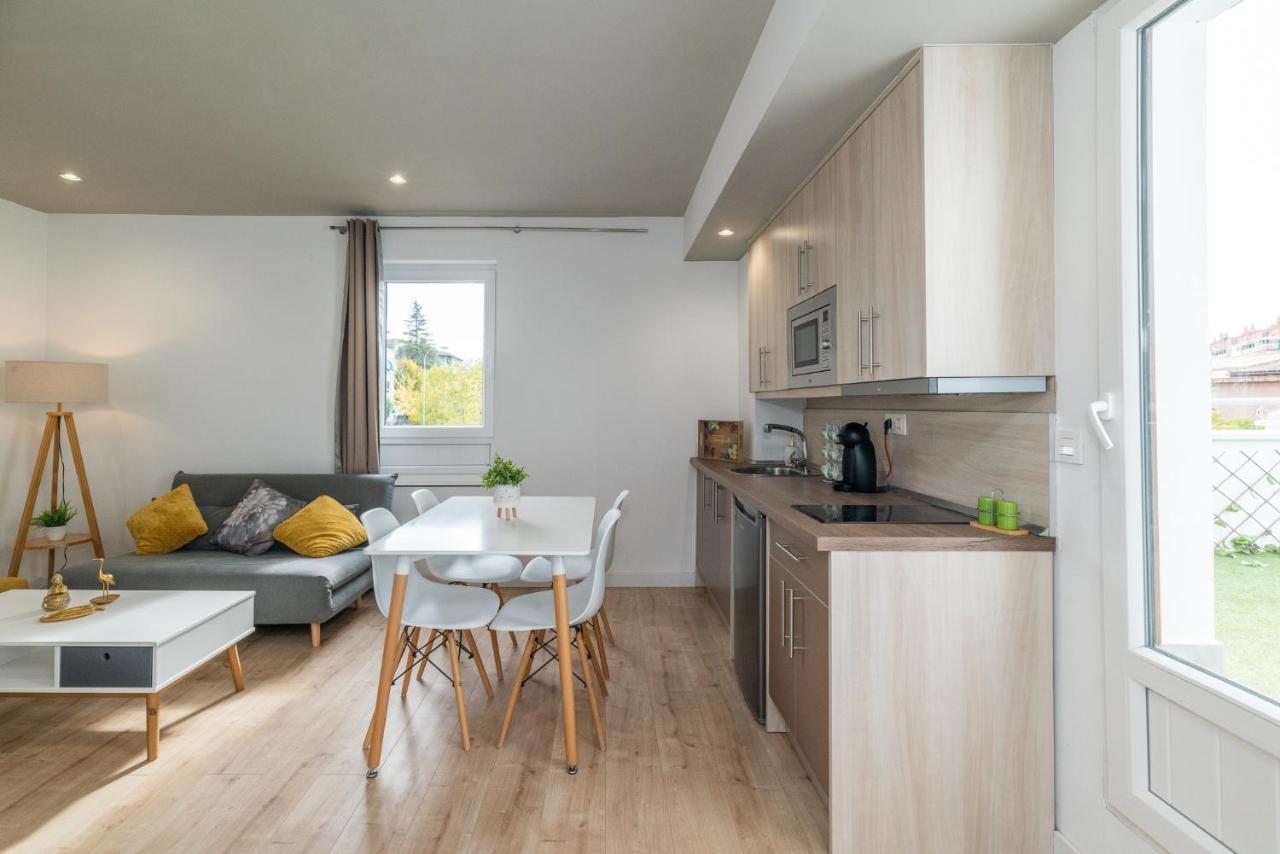 Moderno Apartamento En Centro De Granada Kültér fotó