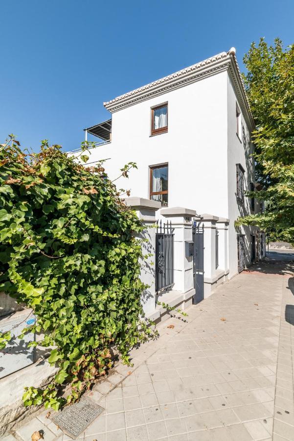 Moderno Apartamento En Centro De Granada Kültér fotó