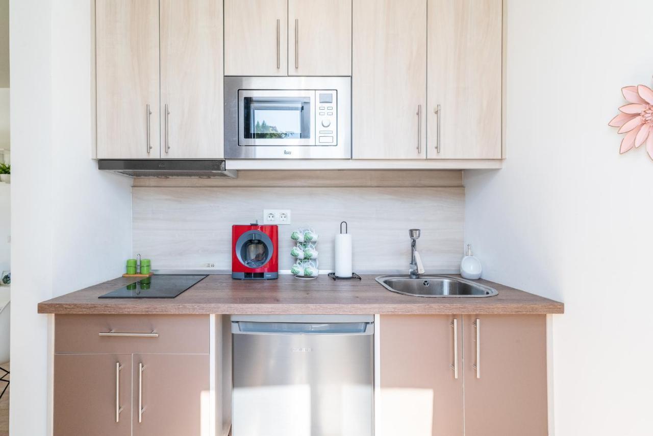 Moderno Apartamento En Centro De Granada Kültér fotó