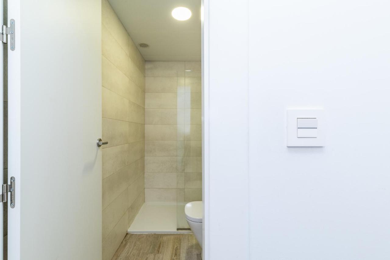 Moderno Apartamento En Centro De Granada Kültér fotó