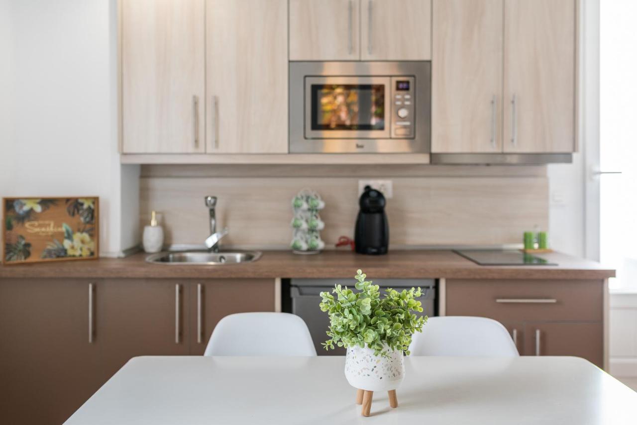 Moderno Apartamento En Centro De Granada Kültér fotó