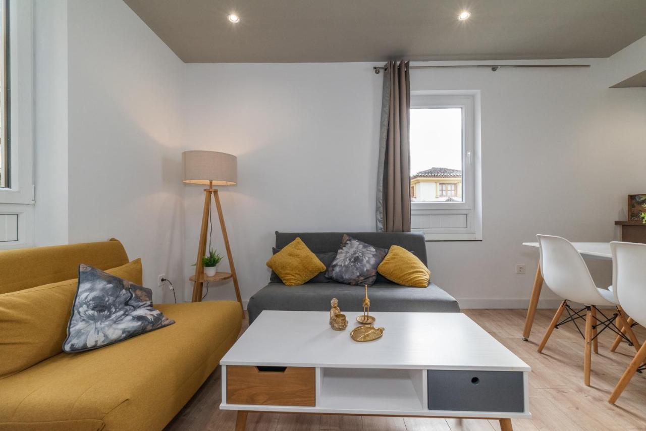 Moderno Apartamento En Centro De Granada Kültér fotó